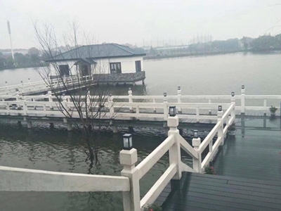 武漢東湖生態風景區國標泳池水處理設備項目